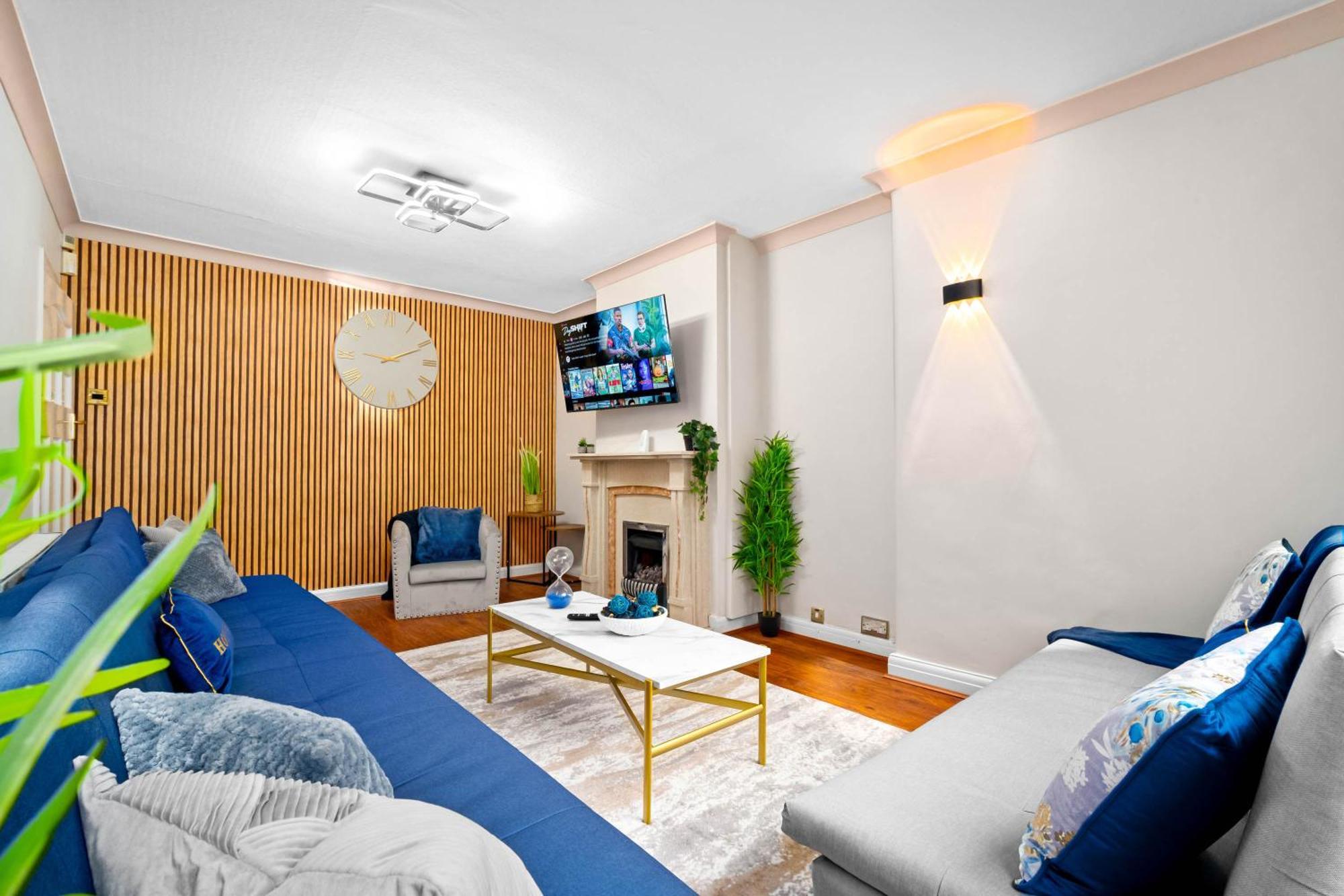 Modern 18 Guest Large Home In Solihull - Near Nec, Jlr, Hs2 And Bhx Бирмингам Екстериор снимка
